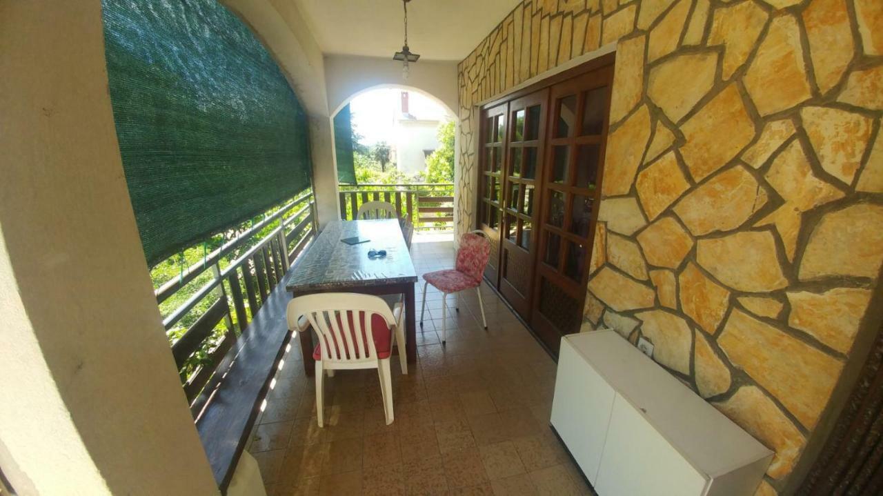 Family Apartment Near Beach ビオグラード・ナ・モル エクステリア 写真